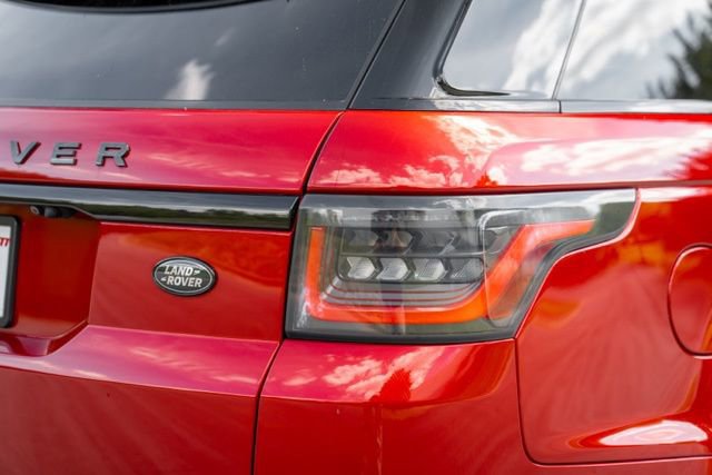 Used 2019 Land Rover Range Rover Sport SE image 16