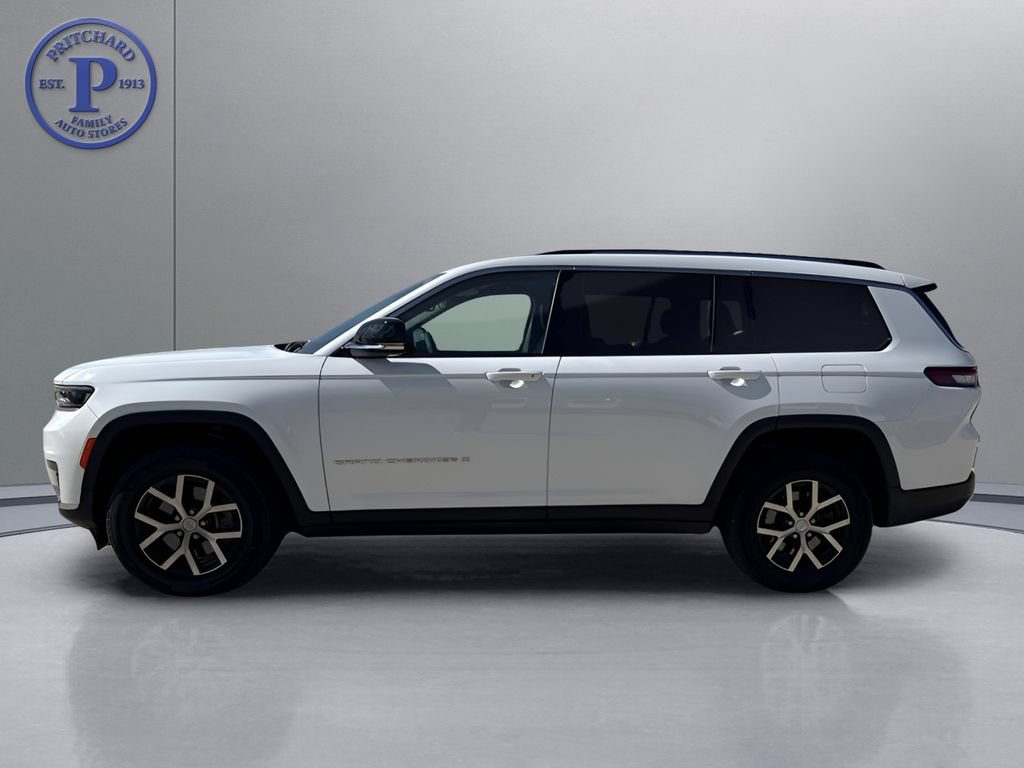 Used 2023 Jeep Grand Cherokee L Limited AWD/4WD image 4