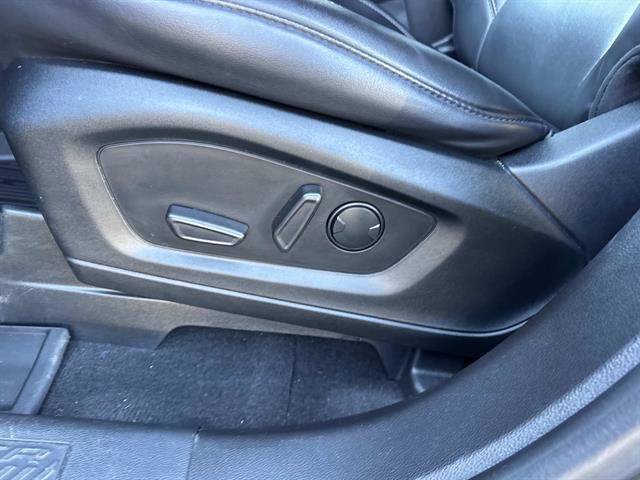 Used 2023 Ford Explorer XLT w/ Equipment Group 202A AWD/4WD image 34