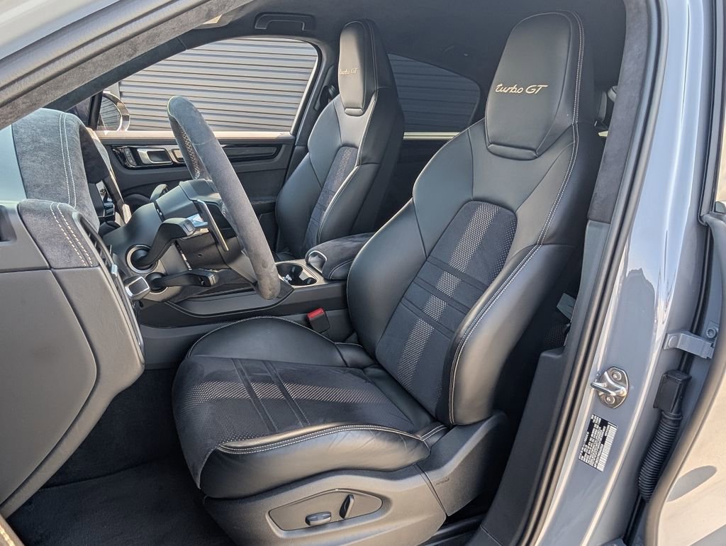 Certified 2022 Porsche Cayenne Turbo GT AWD/4WD image 5