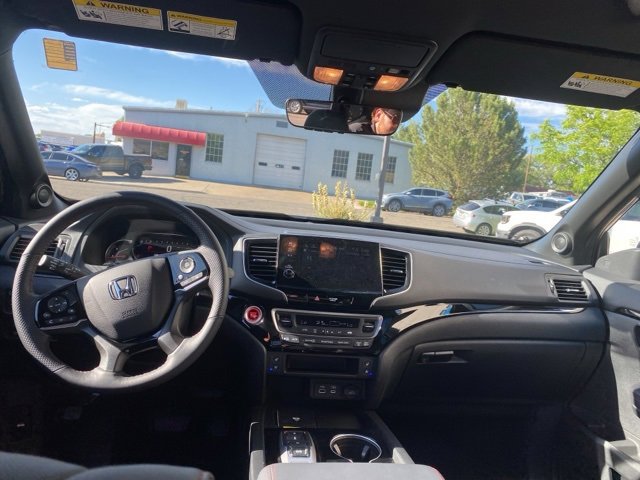 Used 2025 Honda Passport Black Edition image 12