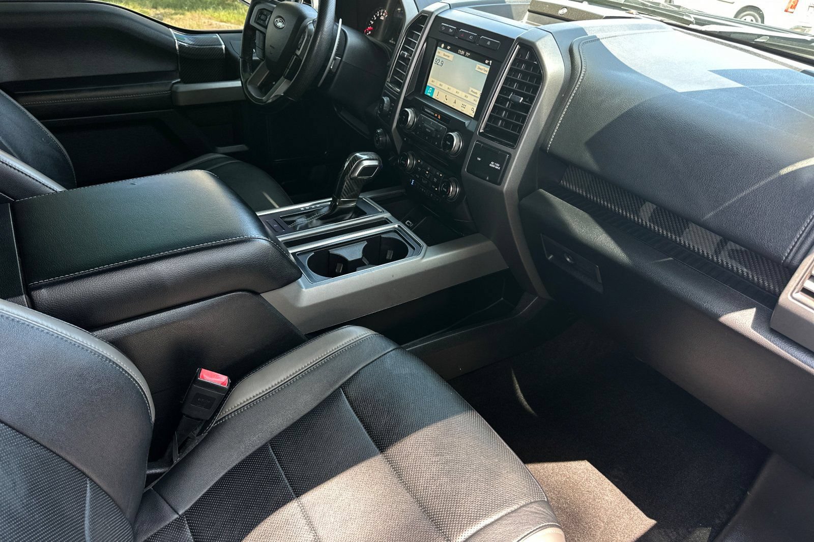 Used 2018 Ford F150 Raptor w/ Equipment Group 802A Luxury AWD/4WD image 15