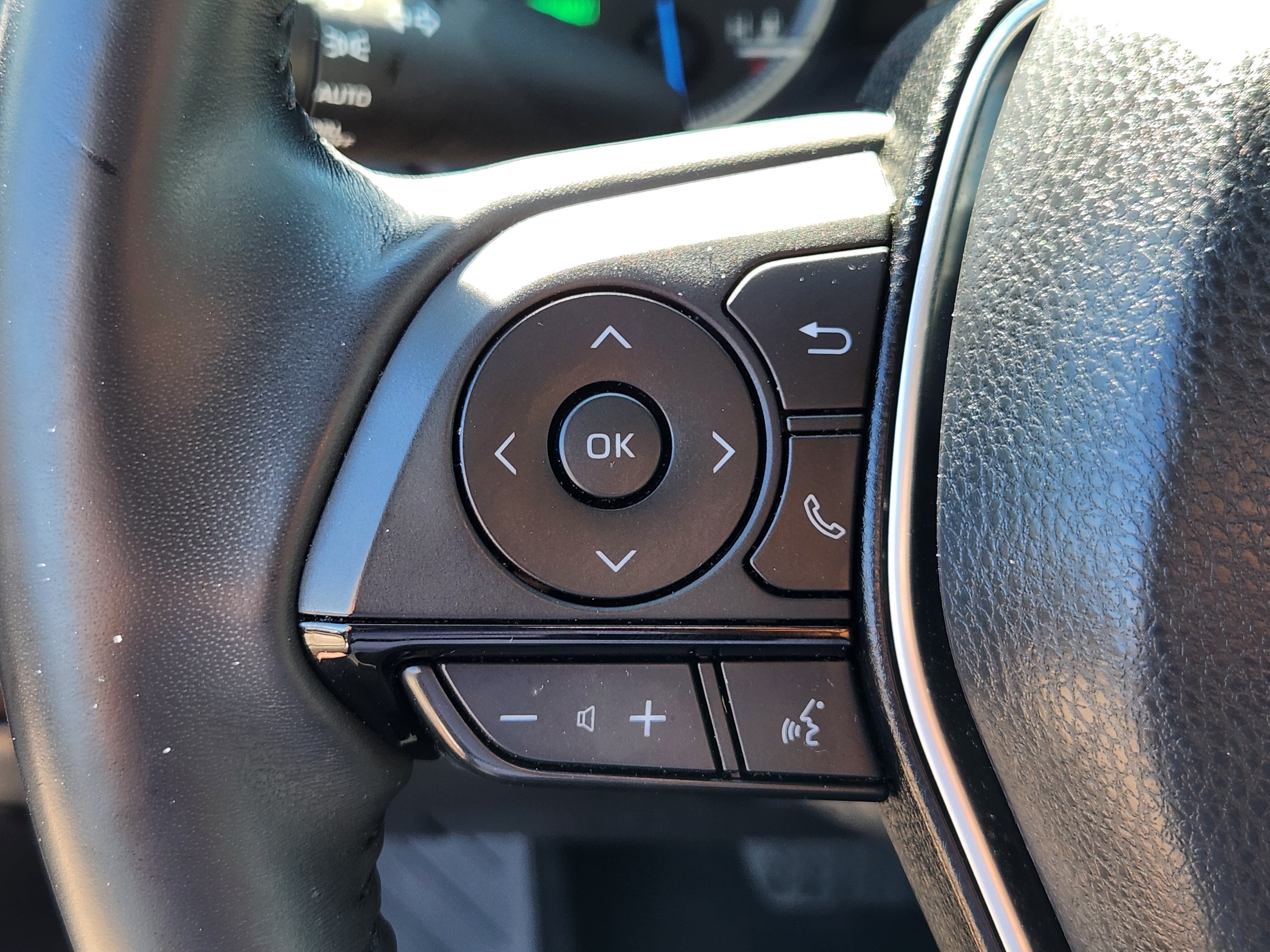 Used 2022 Toyota Venza XLE AWD/4WD image 22