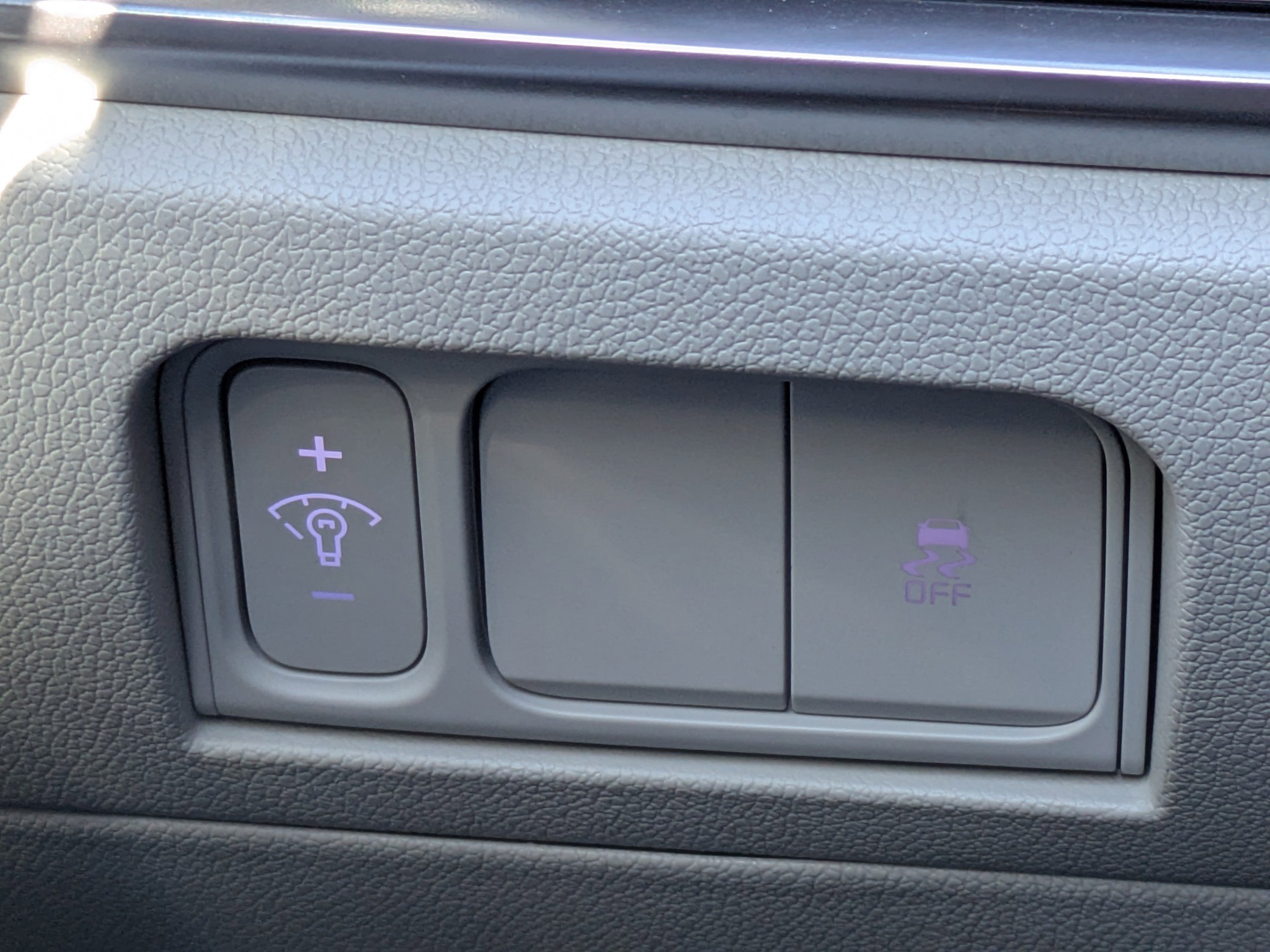 Certified 2025 Kia Sorento S image 32