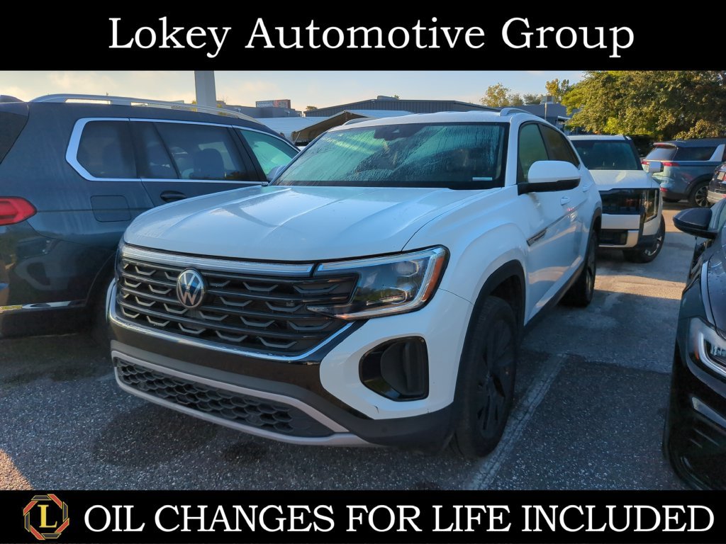 Used 2024 Volkswagen Atlas Cross Sport SE w/ Black Wheel Package