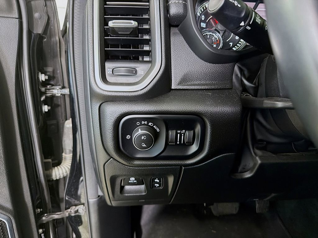 Used 2023 RAM 1500 Laramie image 12