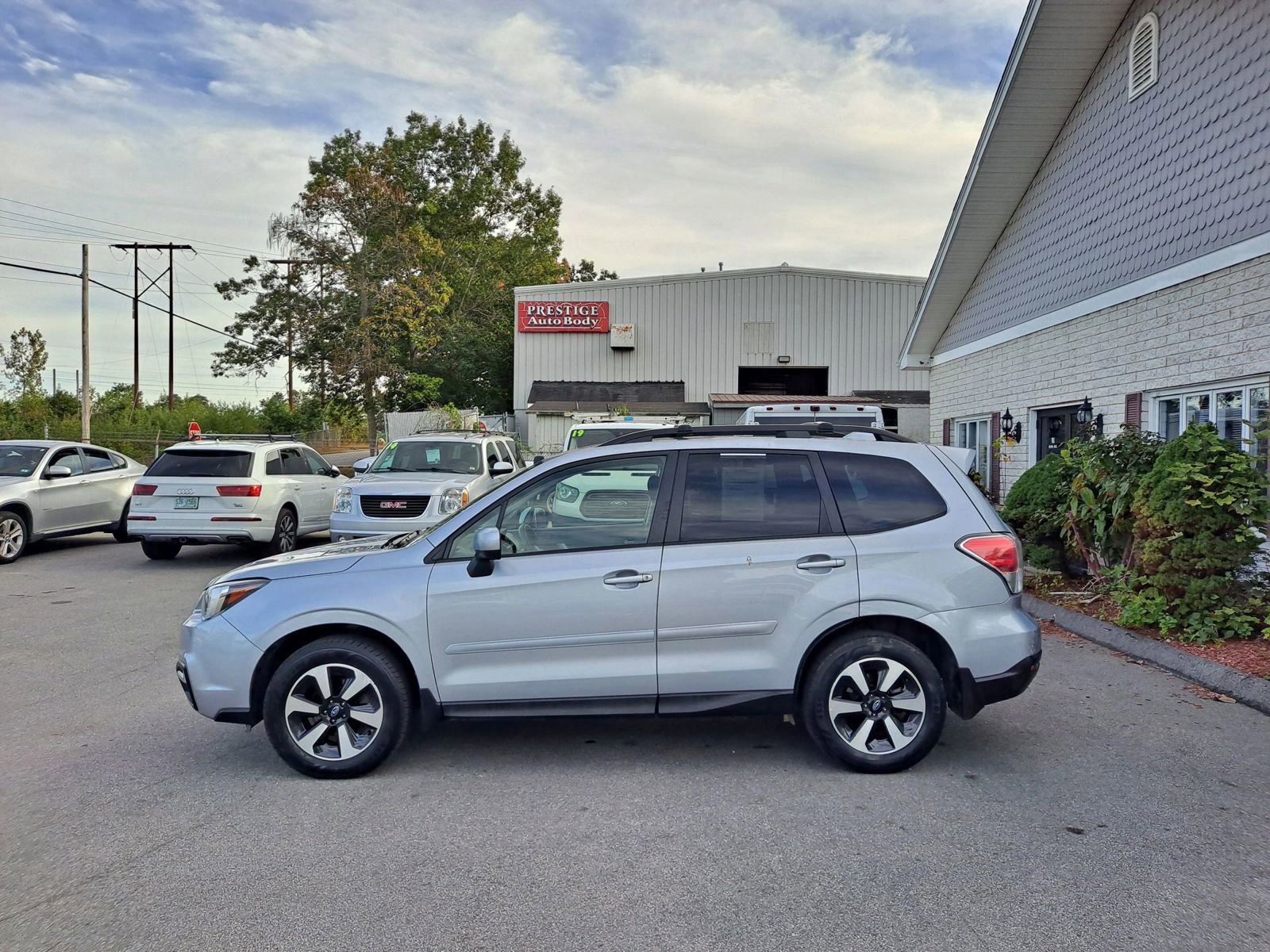 Used 2017 Subaru Forester 2.5i Premium image 5