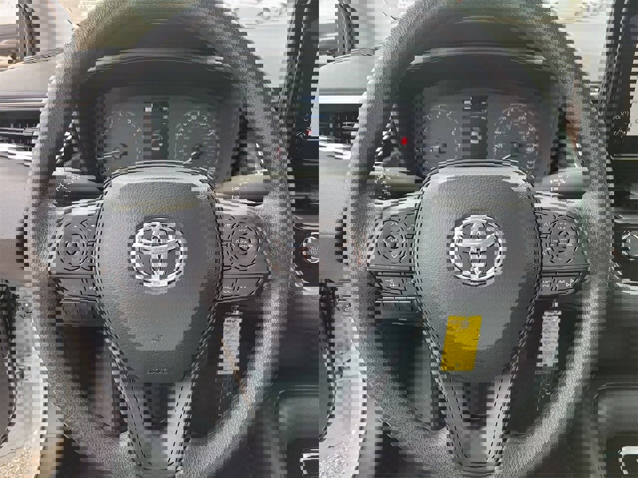 Used 2025 Toyota Corolla LE image 18