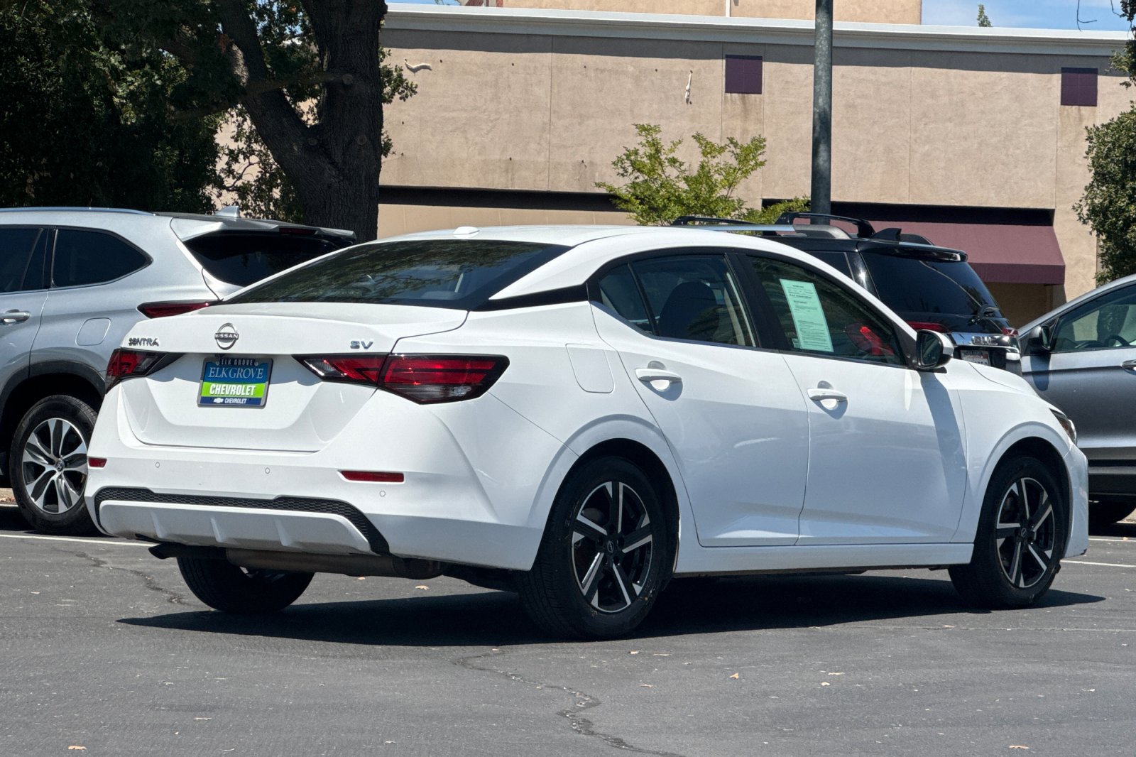 Used 2024 Nissan Sentra SV FWD image 3
