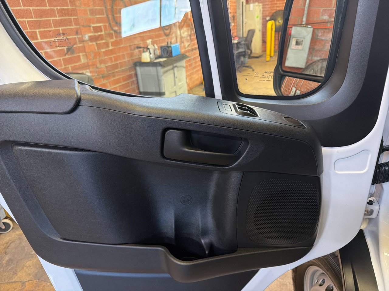 New 2026 RAM ProMaster 2500 w/ Premium Convenience Group FWD image 27