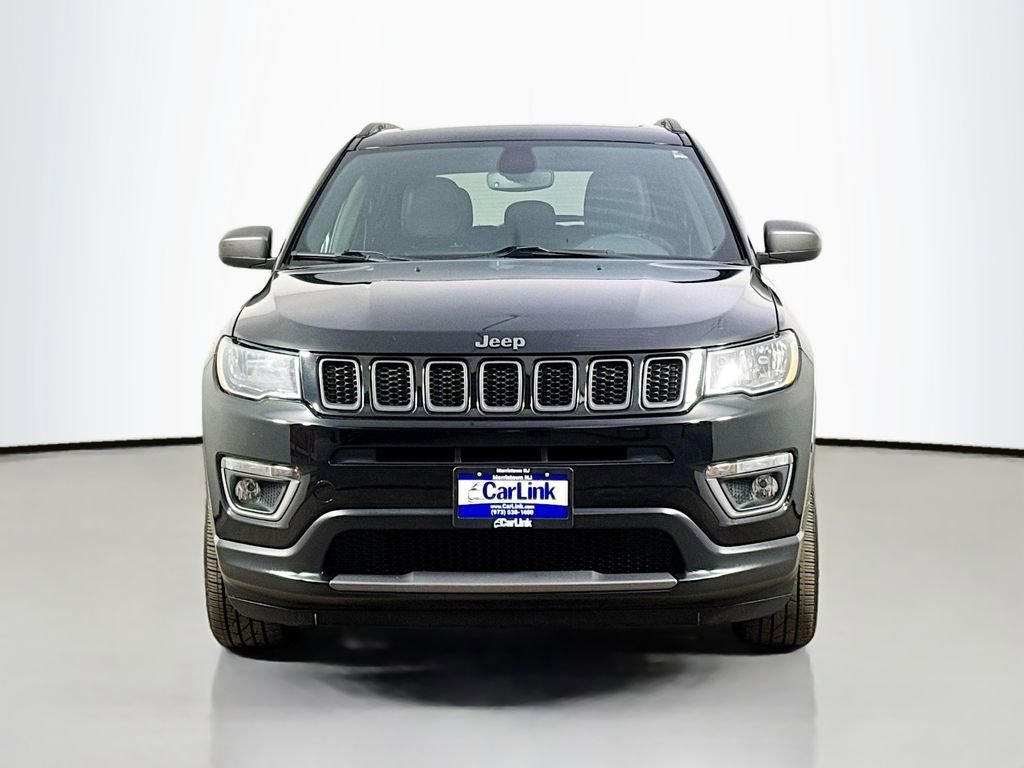 Used 2021 Jeep Compass Latitude w/ Sun and Sound Group AWD/4WD image 2