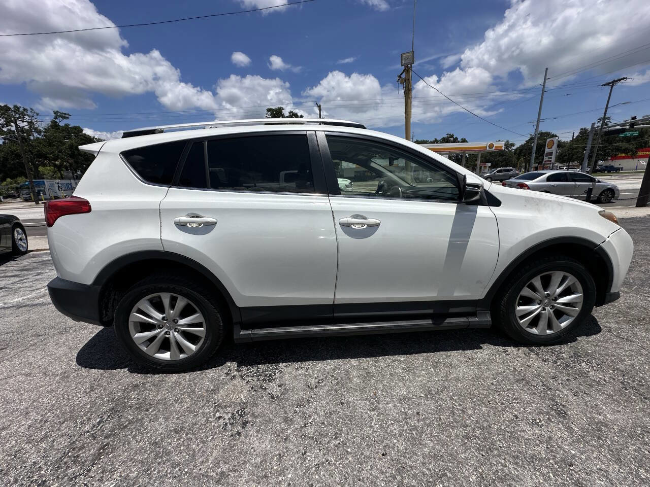 Used 2013 Toyota RAV4 Limited image 7