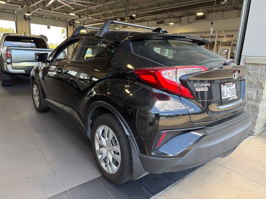 Used 2021 Toyota C-HR LE FWD image 9
