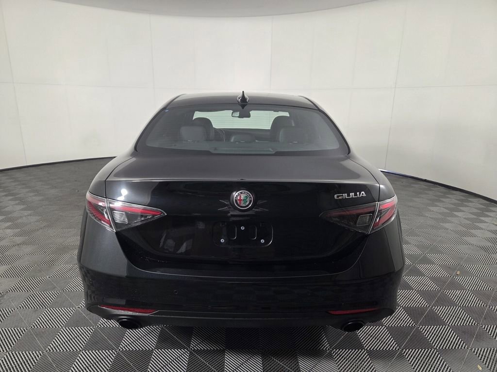 Used 2024 Alfa Romeo Giulia Ti w/ Active Assist Plus Package image 7