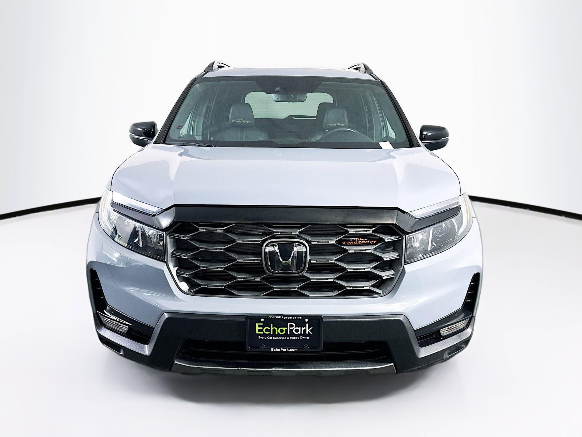 Used 2023 Honda Passport TrailSport image 2
