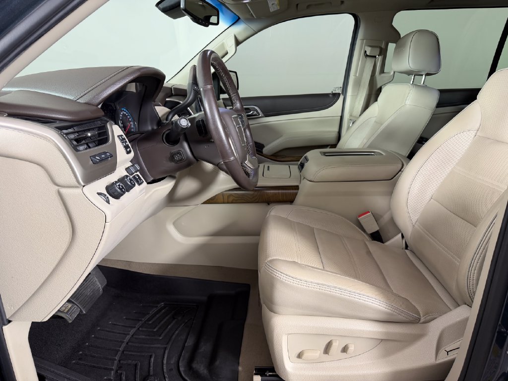 Used 2019 GMC Yukon XL Denali w/ Denali Ultimate Package AWD/4WD image 21