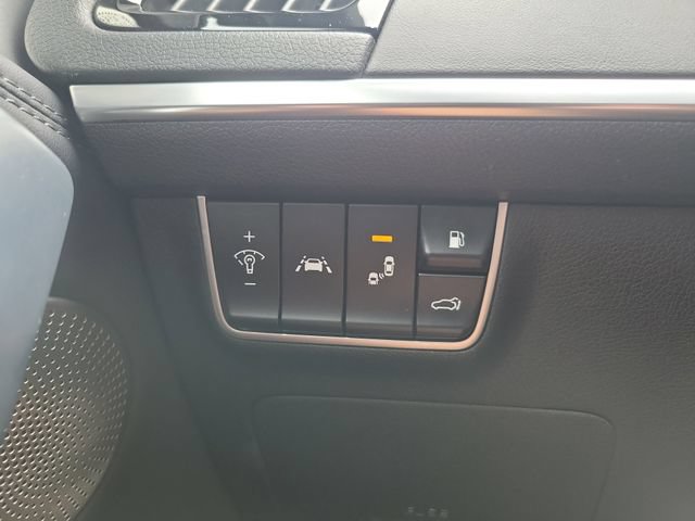 Used 2019 Kia Stinger GT2 RWD image 30