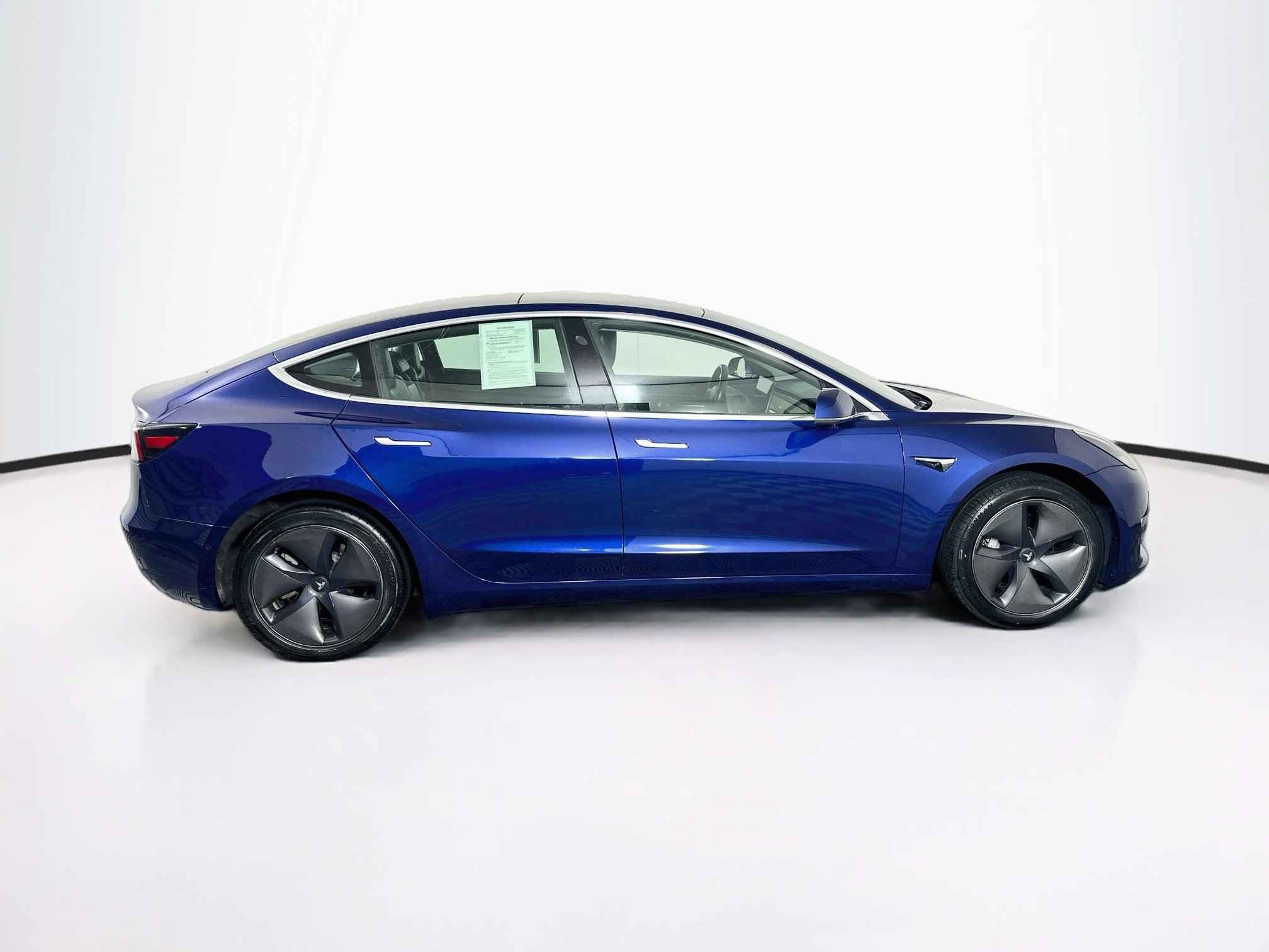 Used 2019 Tesla Model 3 Standard Range RWD image 10