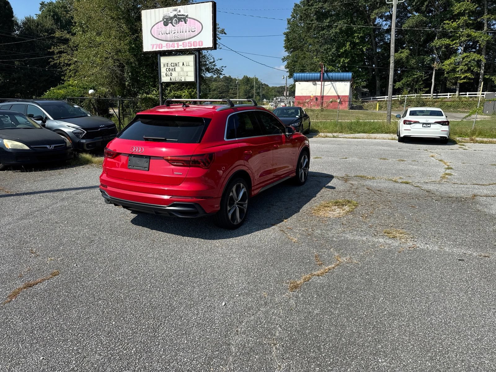 Used 2020 Audi Q3 2.0T Premium Plus w/ Premium Plus Package AWD/4WD image 4