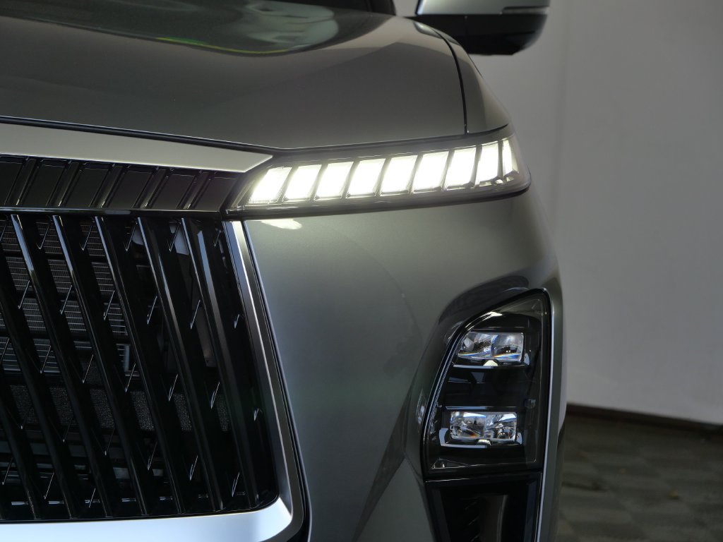 New 2027 INFINITI QX80 Luxe AWD/4WD image 8