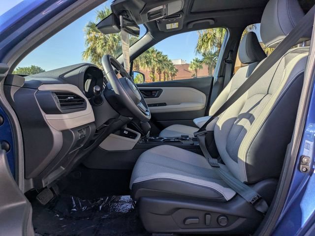 Used 2026 Subaru Forester Premium AWD/4WD image 15
