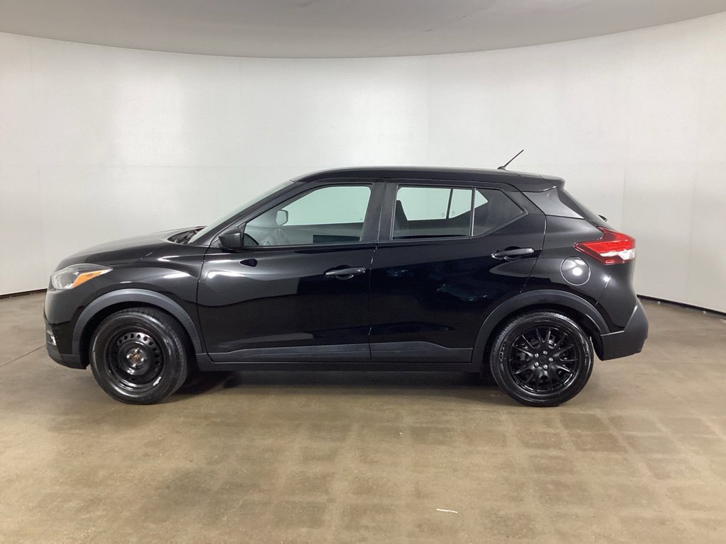 Used 2018 Nissan Kicks S FWD image 8