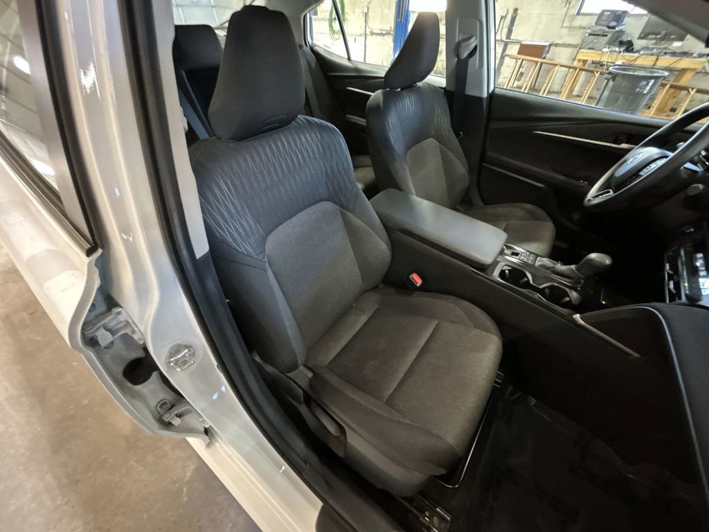 Used 2025 Toyota Camry LE image 23