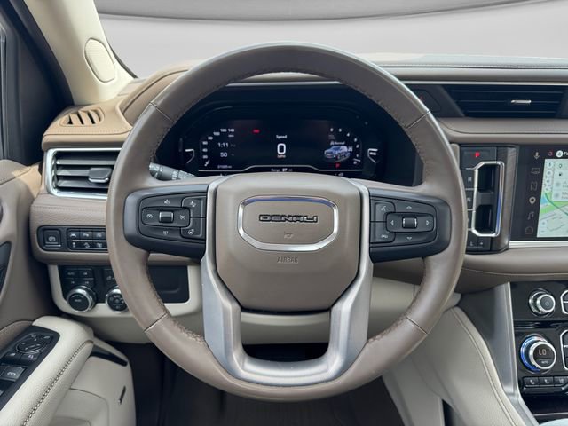 Used 2023 GMC Yukon XL Denali image 13