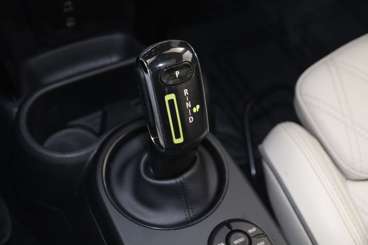 Used 2023 MINI Cooper SE FWD image 7