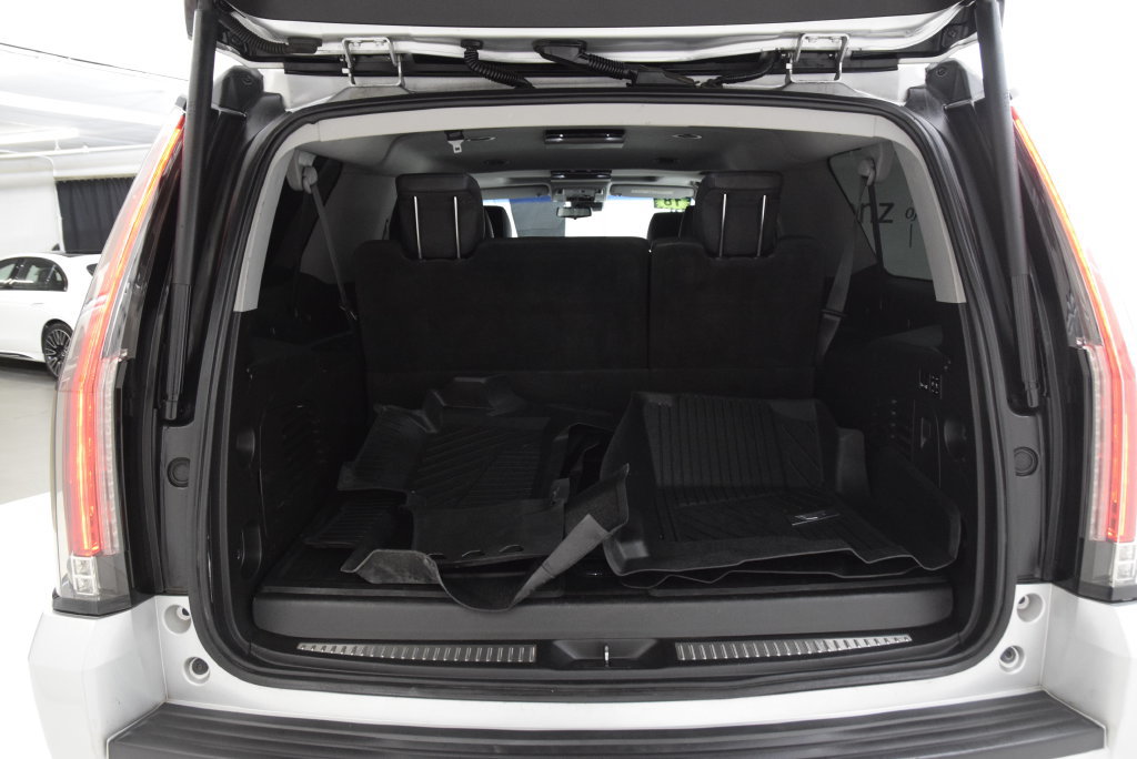 Used 2018 Cadillac Escalade ESV Luxury RWD image 31