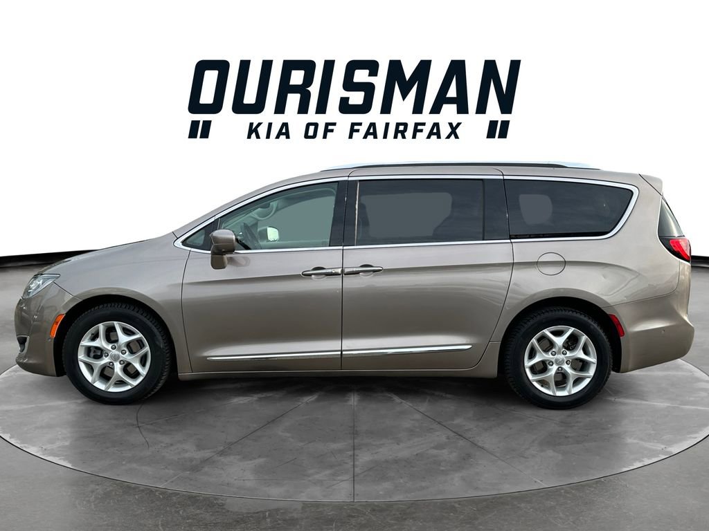Used 2018 Chrysler Pacifica Touring-L Plus w/ Advanced Safetytec Group FWD image 3