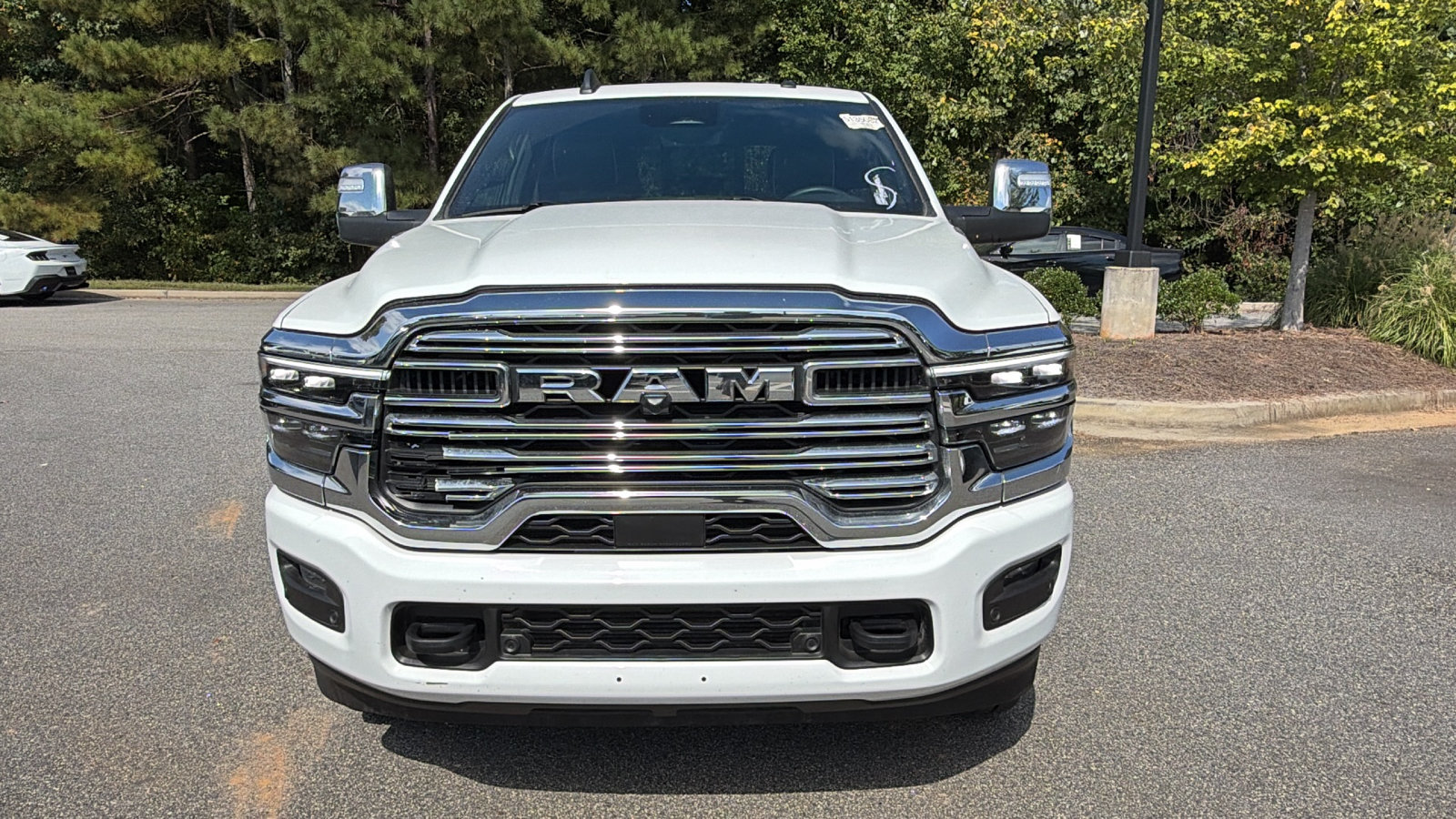 Used 2026 RAM 2500 Laramie AWD/4WD image 3