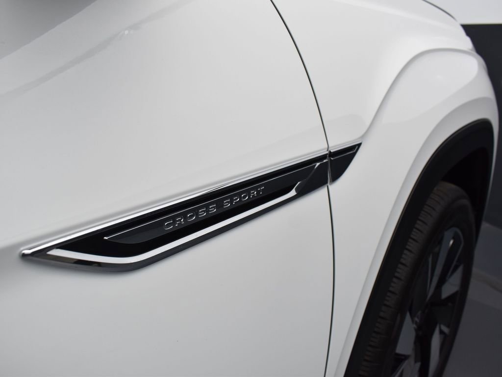 Used 2024 Volkswagen Atlas Cross Sport SE image 36