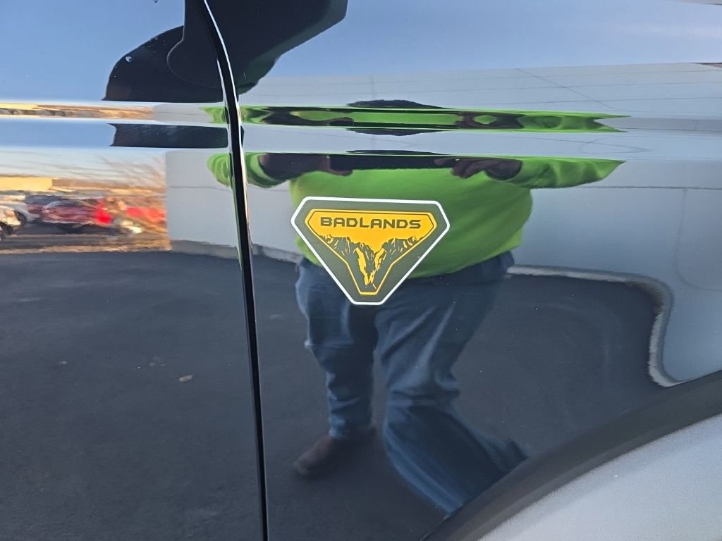 New 2025 Ford Bronco Badlands image 5