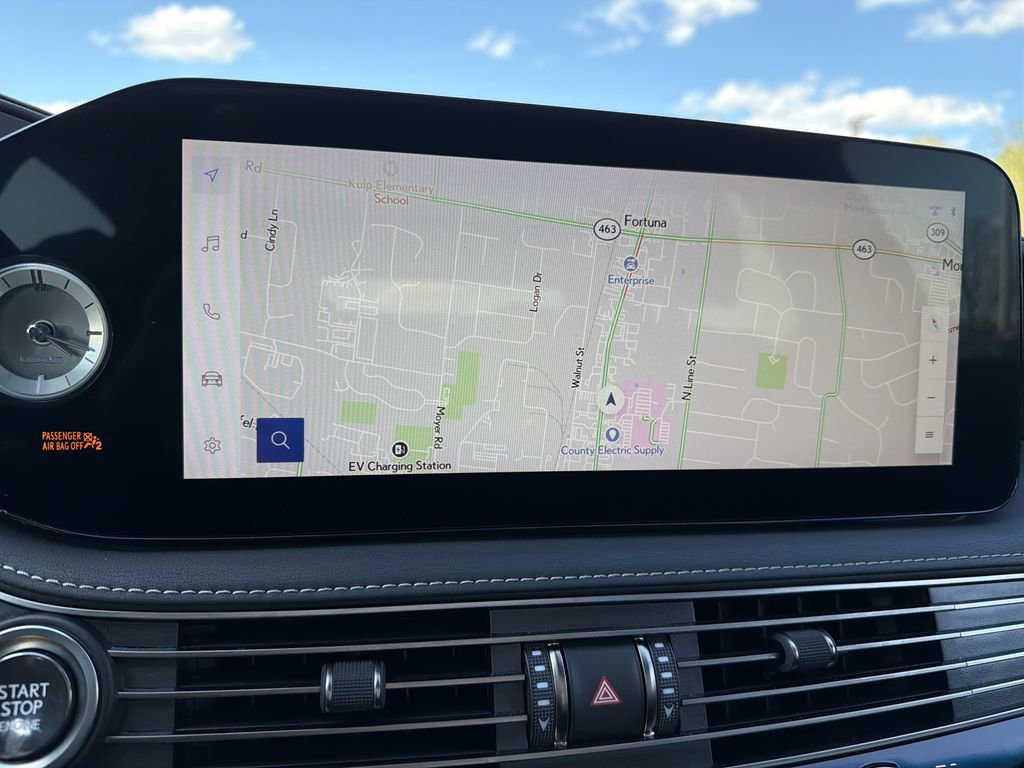 Used 2023 Lexus LS 500 AWD w/ Interior Upgrade Package image 24