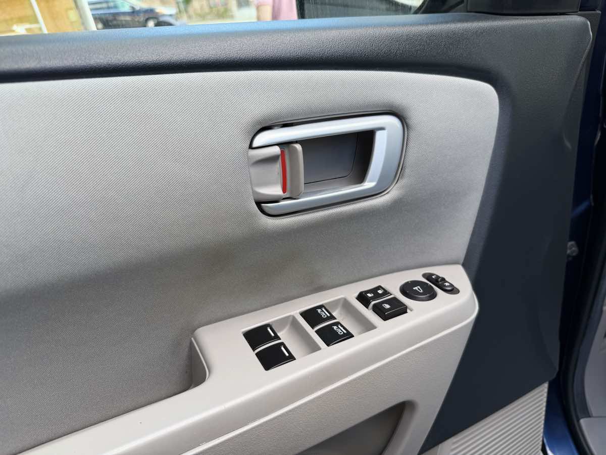 Used 2013 Honda Pilot LX image 24