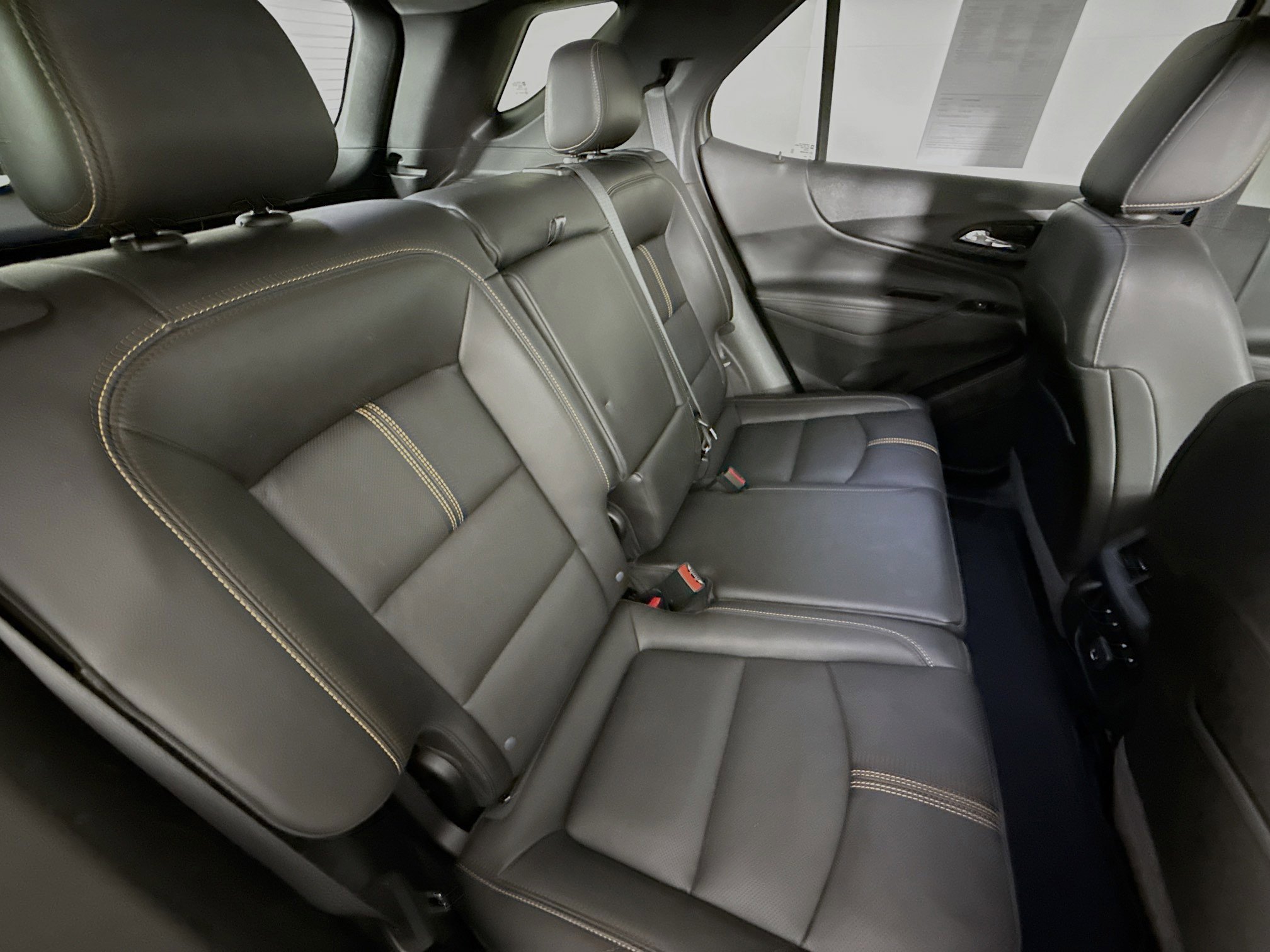 Used 2022 Chevrolet Equinox Premier image 35