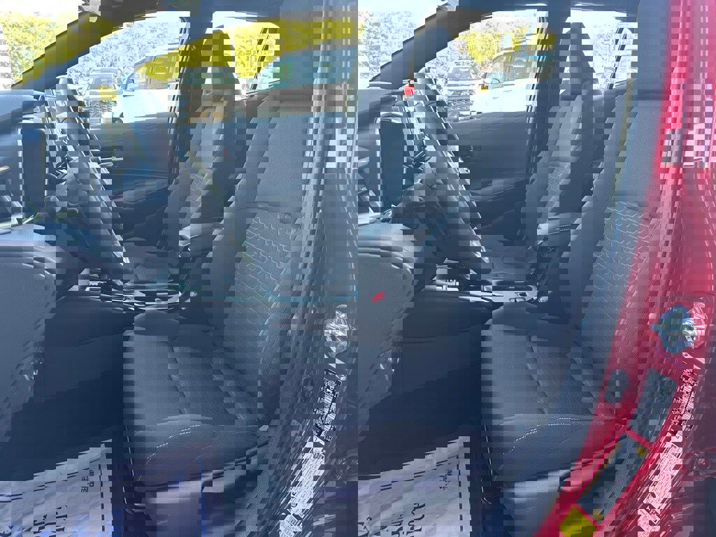 Used 2024 Toyota Corolla SE image 12