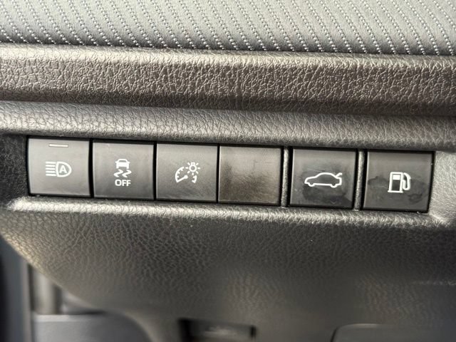 Used 2025 Toyota Camry SE AWD/4WD image 30