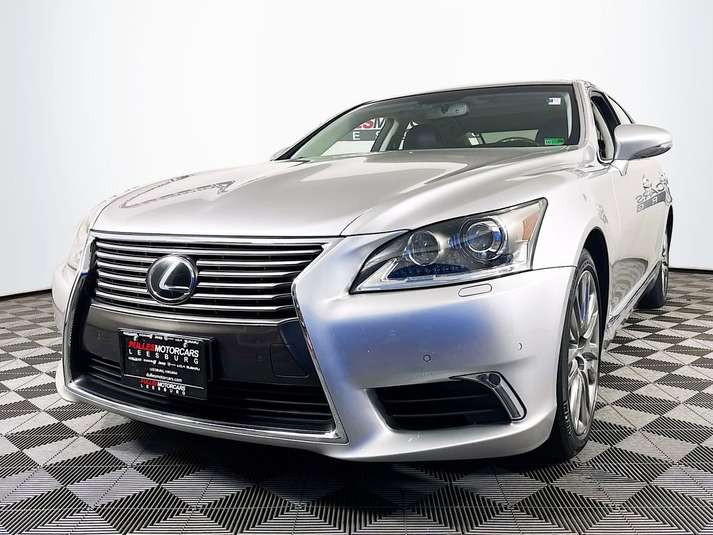 Used 2014 Lexus LS 460 AWD w/ Comfort Package image 3