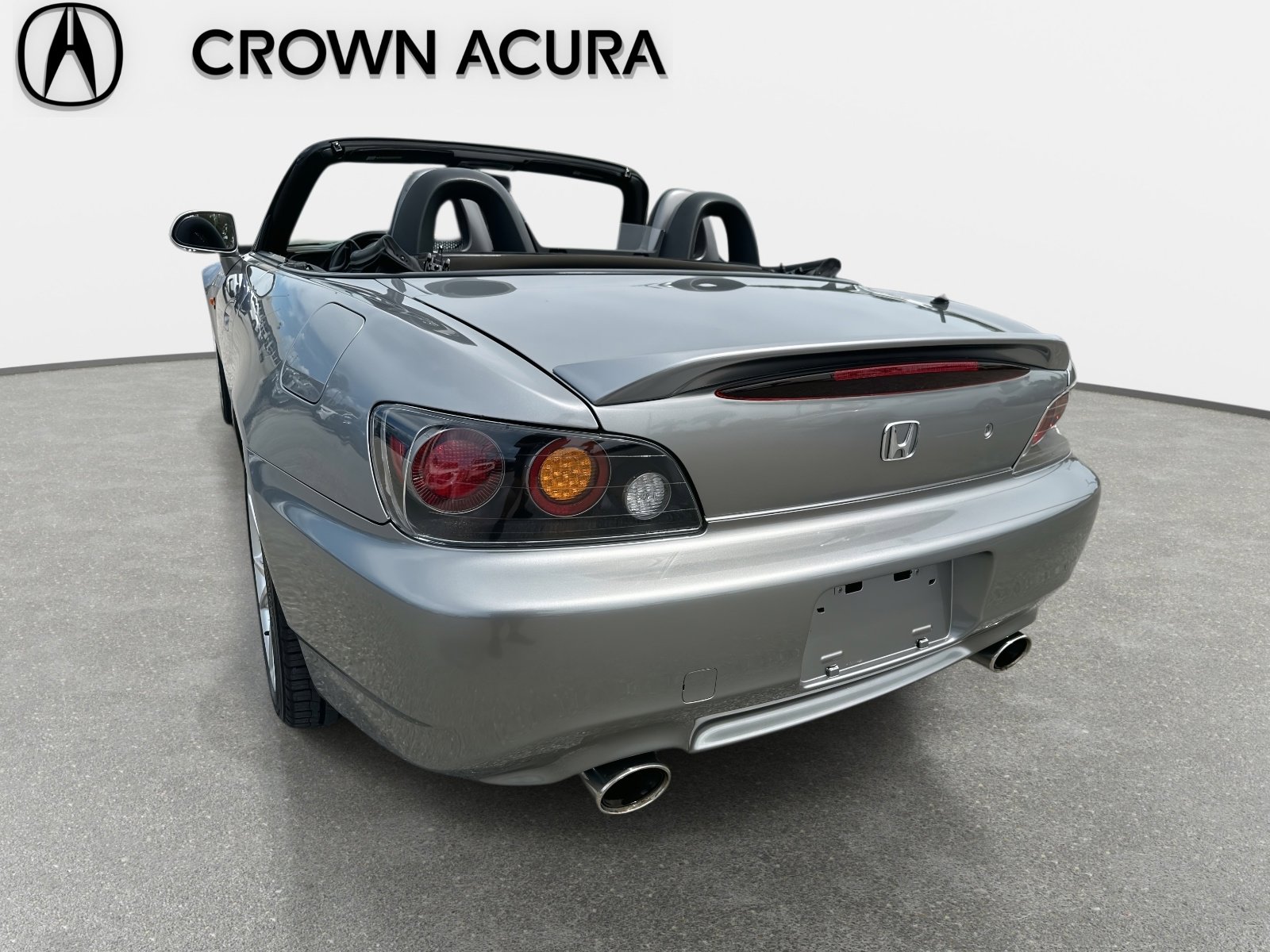 Used 2004 Honda S2000 image 9