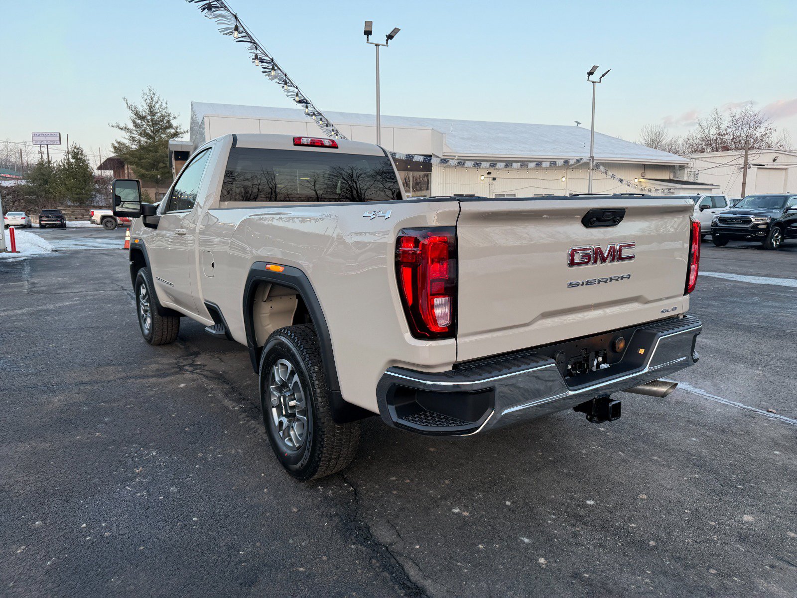 New 2026 GMC Sierra 3500 SLE AWD/4WD image 3