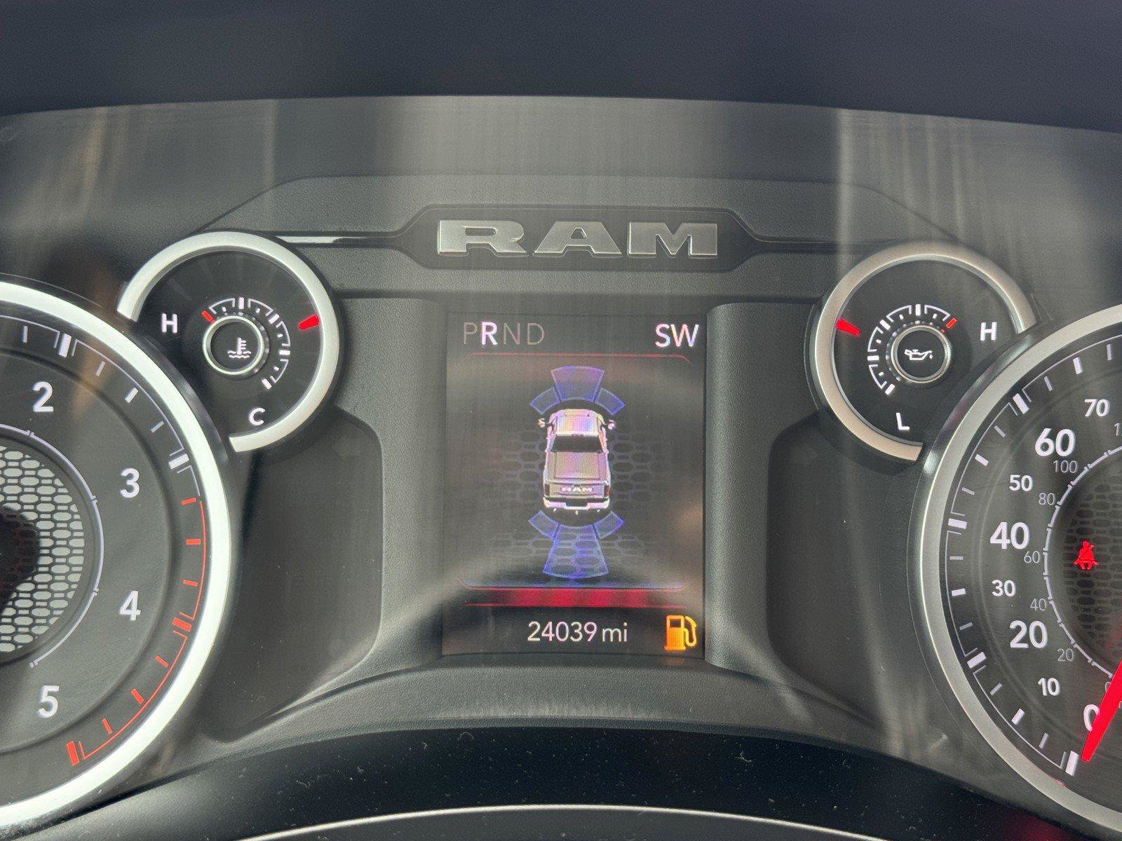 Certified 2026 RAM 2500 Big Horn AWD/4WD image 25