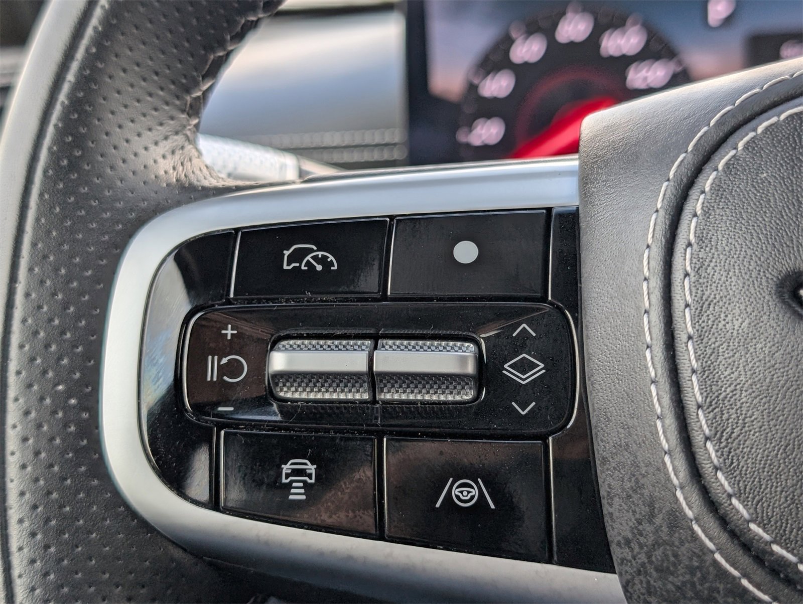 Used 2025 Genesis GV80 3.5T e-SC image 26