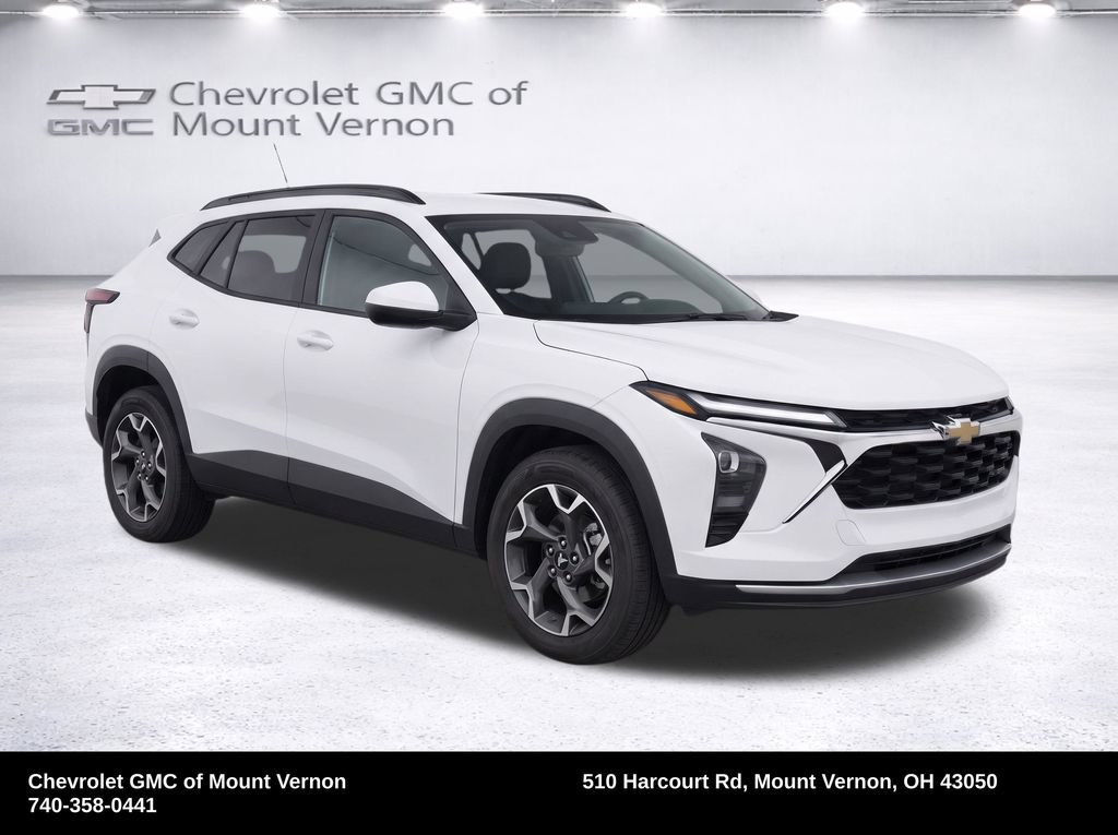 Used 2025 Chevrolet Trax LT FWD image 22