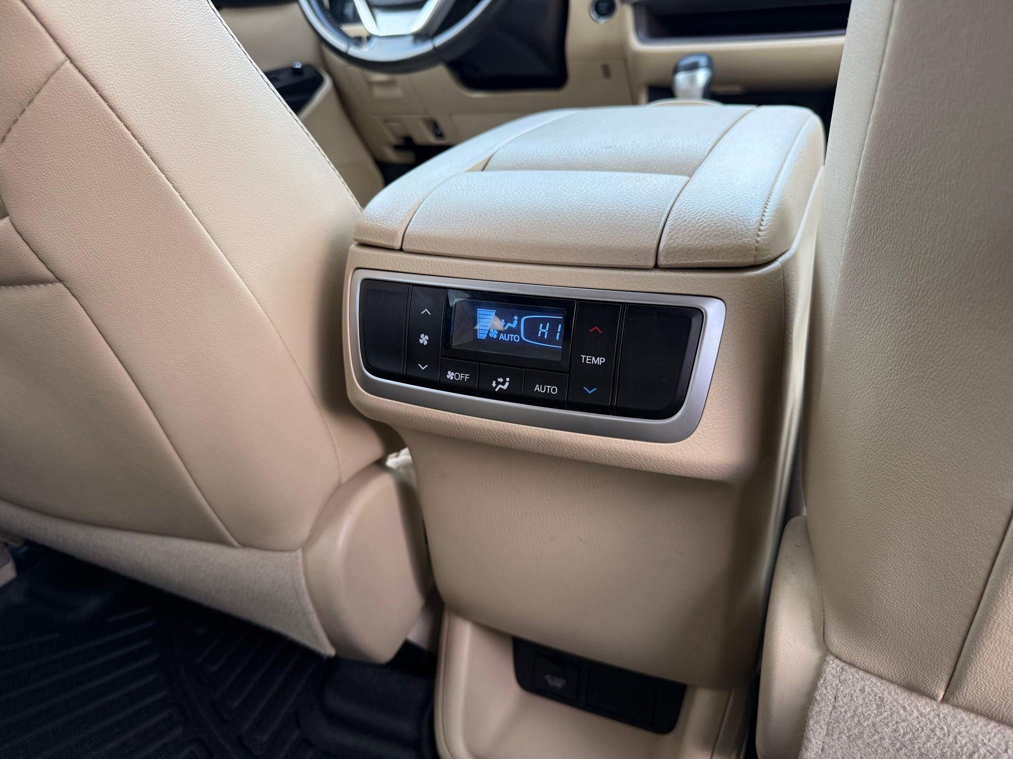 Used 2019 Toyota Highlander Limited AWD/4WD image 31