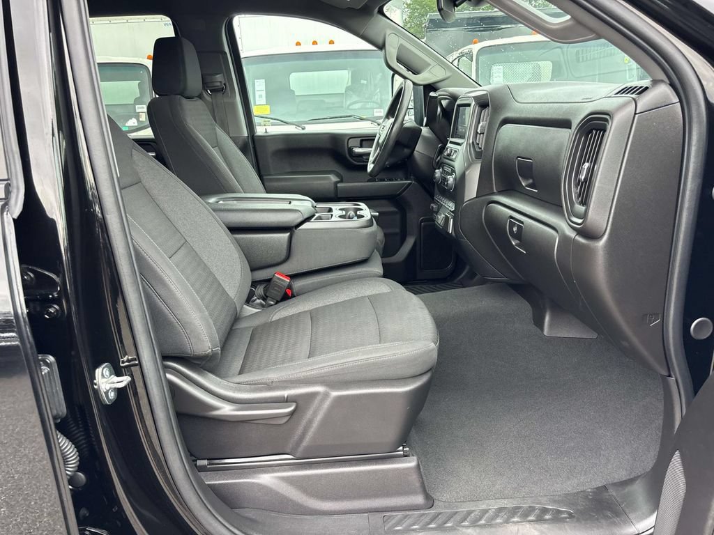 Used 2024 Chevrolet Silverado 2500 Custom w/ Custom Value Package AWD/4WD image 19