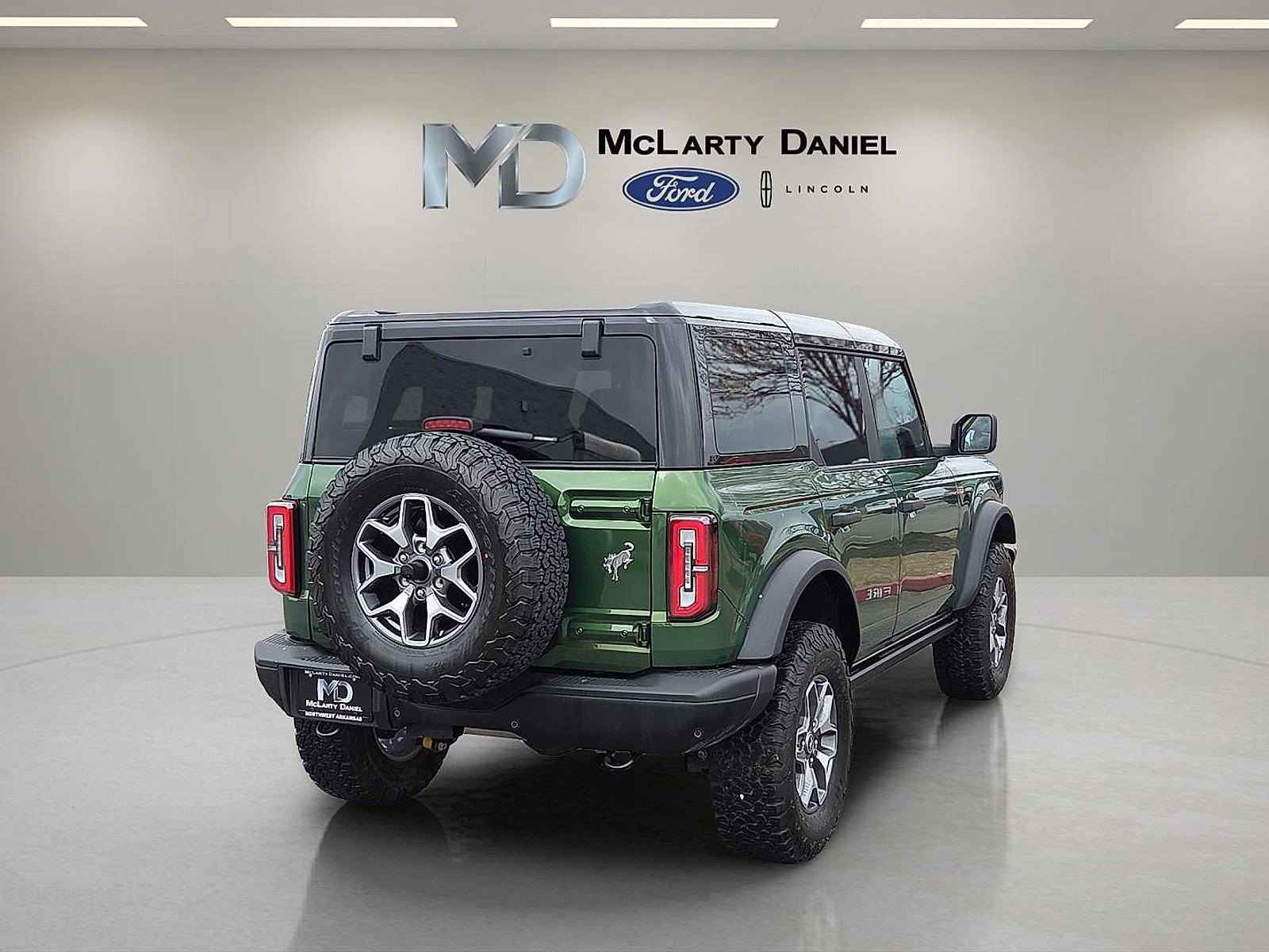 Certified 2025 Ford Bronco Badlands image 5