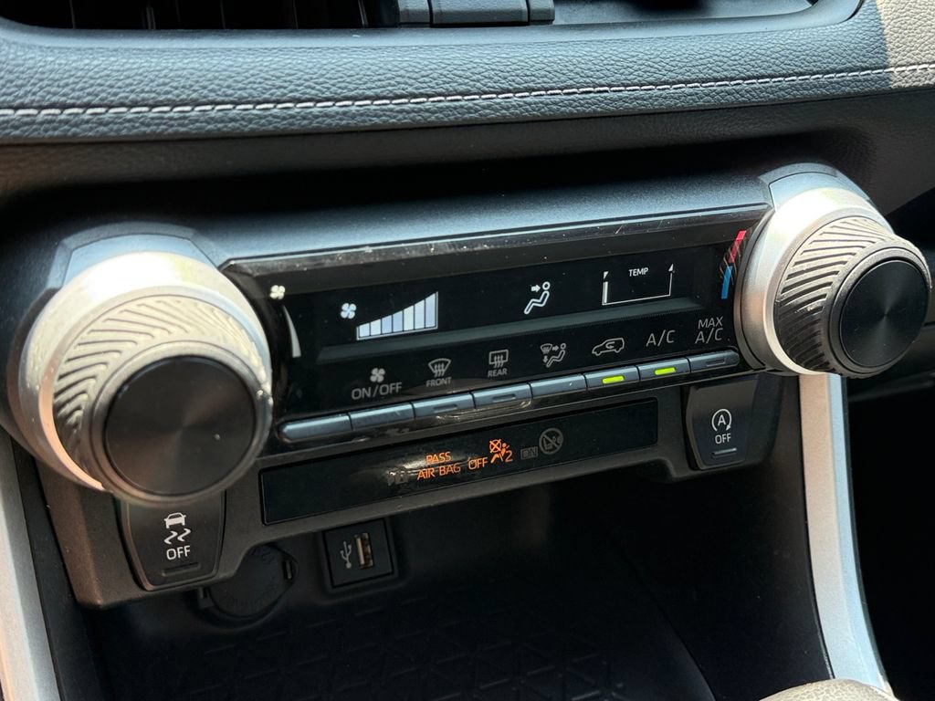 Certified 2023 Toyota RAV4 LE AWD/4WD image 35