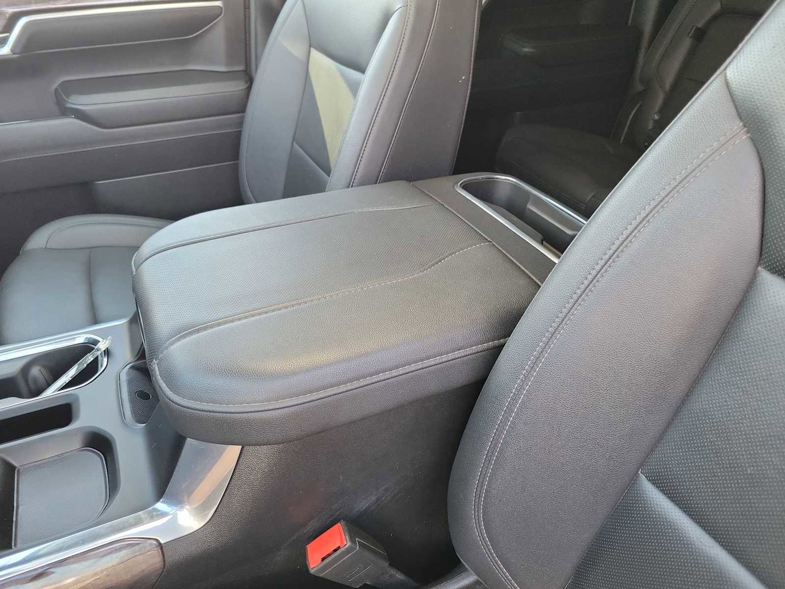 Used 2024 Chevrolet Silverado 1500 LTZ w/ LTZ Premium Package image 16